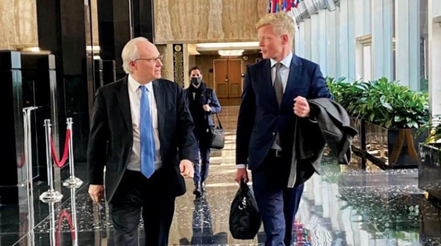 ABD'nin Yemen Özel Temsilcisi Tim Lenderking (solda) ve BM Yemen Özel Elçisi Hans Grundberg Washington’da bir araya geldiler. (ABD Dışişleri)