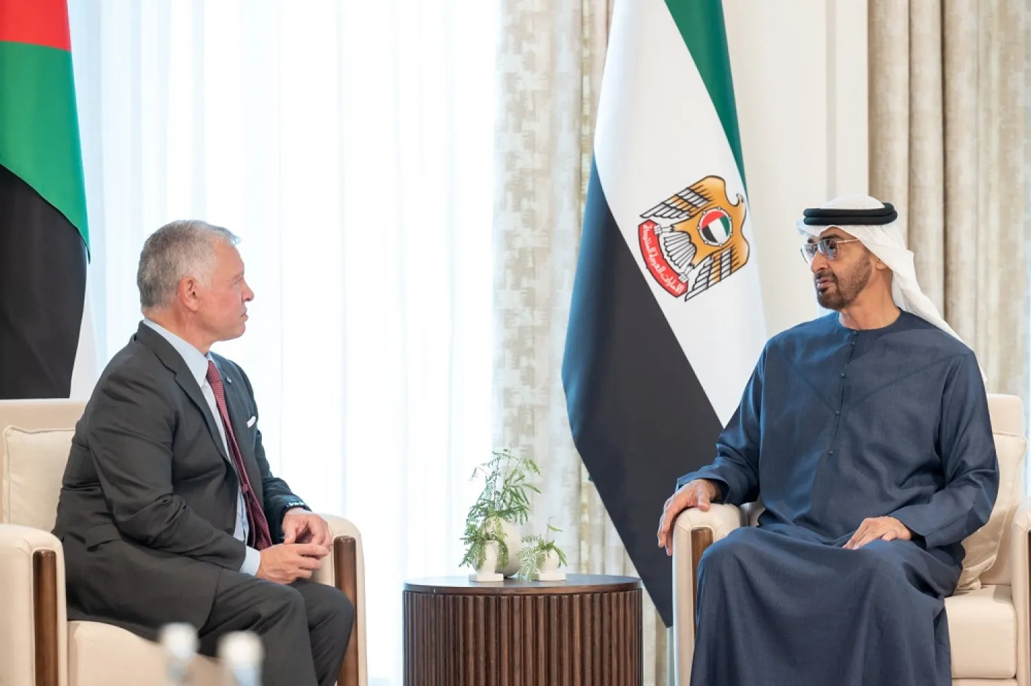 The leaders of the UAE and Jordan meet in Abu Dhabi on Thursday. (WAM)