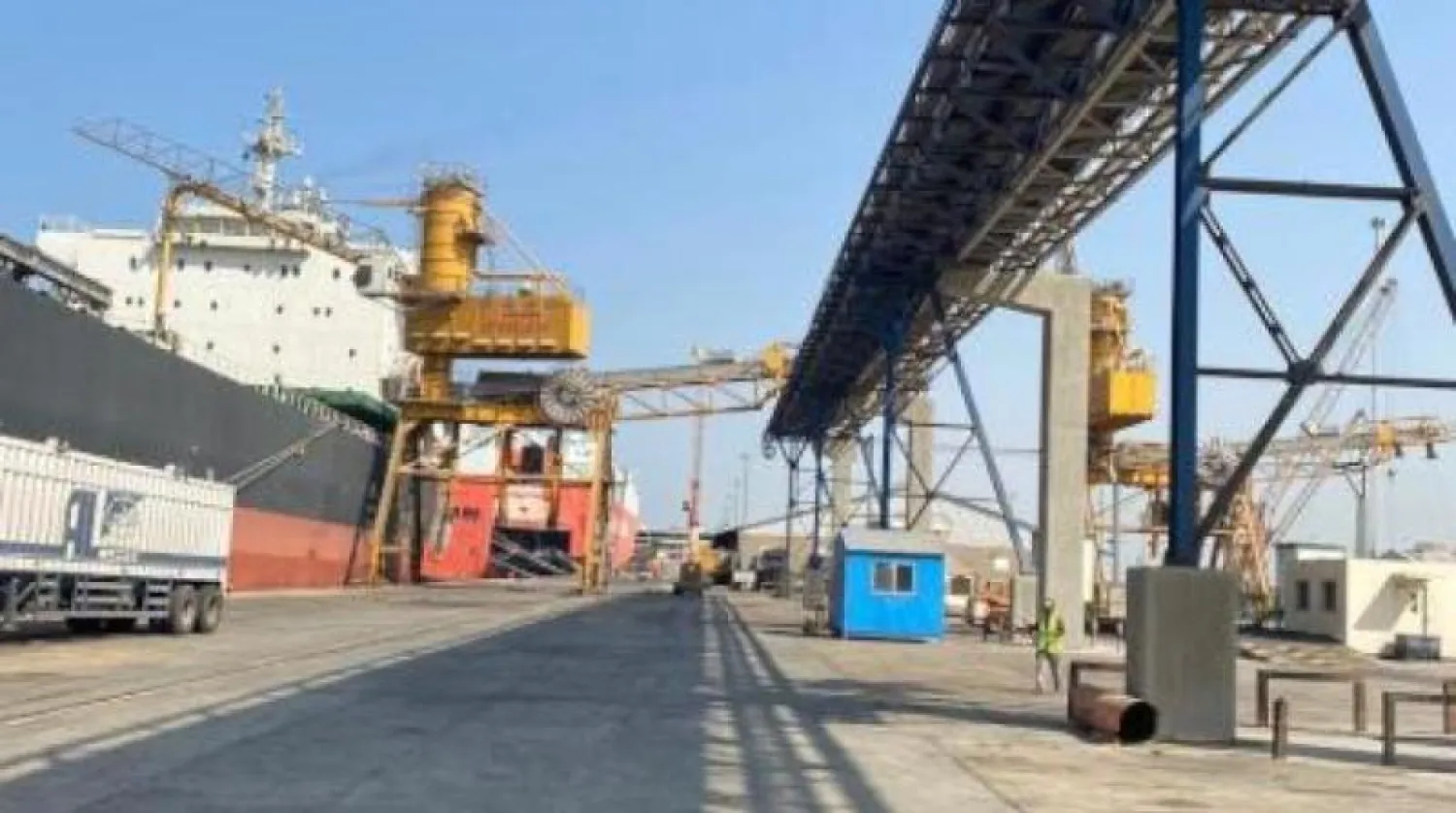 التعاقد يأتي في إطار تعزيز المخزون الاستراتيجي من القمح (الشرق الأوسط)