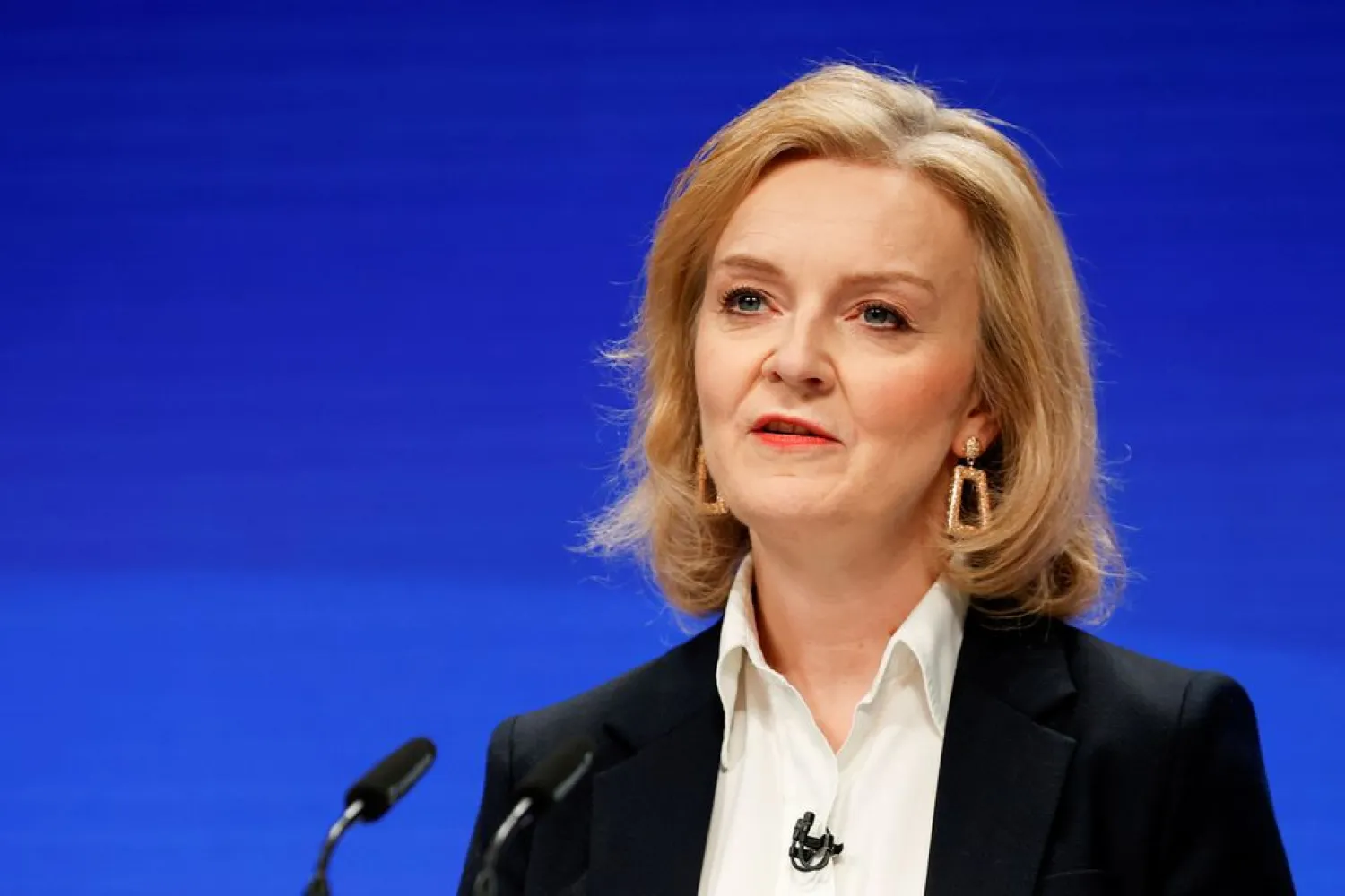 Britain's Foreign Secretary Liz Truss speaks during the annual Conservative Party conference, in Manchester, Britain, October 3, 2021. REUTERS/Phil Noble/File Photo

