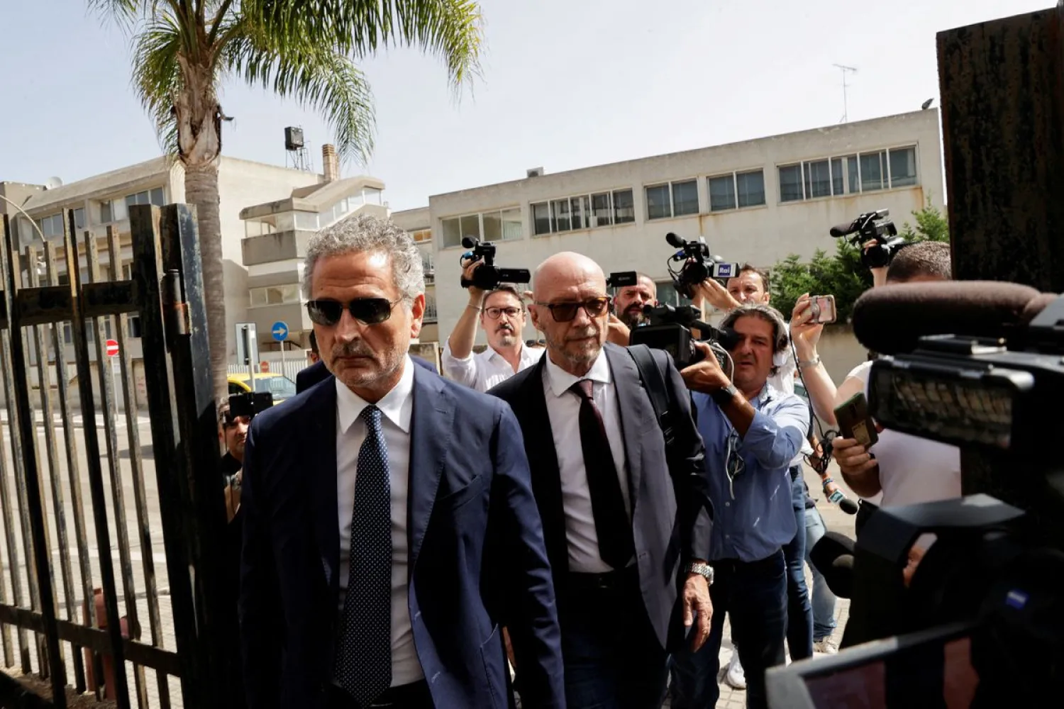 Oscar-winning screenwriter Paul Haggis arrives for a hearing to be questioned by a judge after he was placed under house arrest on charges of sexual assault and aggravated personal injury, in Brindisi, Italy June 22, 2022. REUTERS/Ciro De Luca/File Photo

