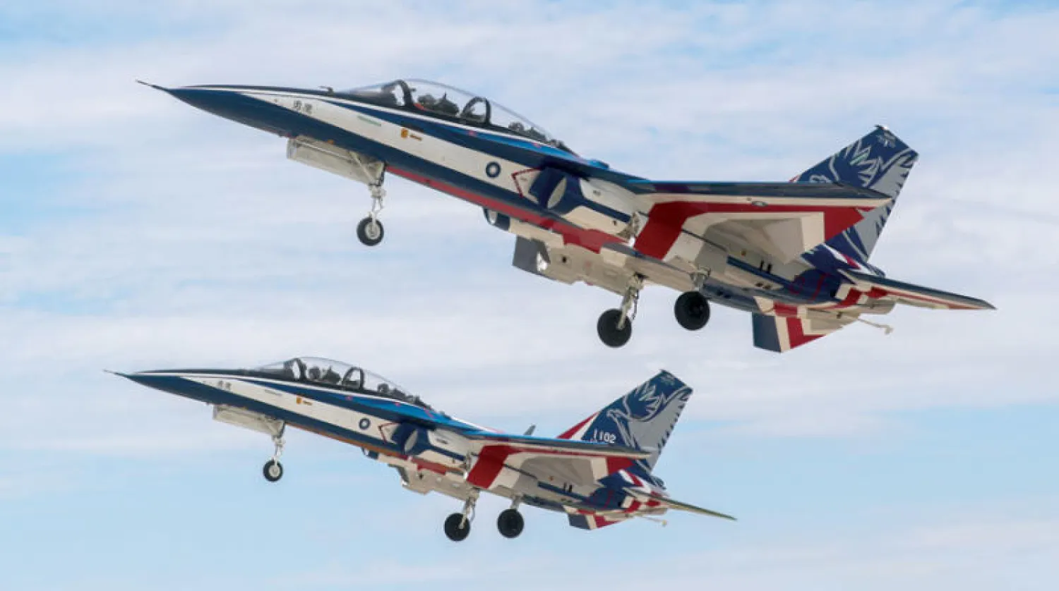 الطائرة {إيه تي - 5 بريف إيغل} التي أنتجتها شركة تطوير صناعة الطيران التايوانية المملوكة للدولة (إ.ب.أ)