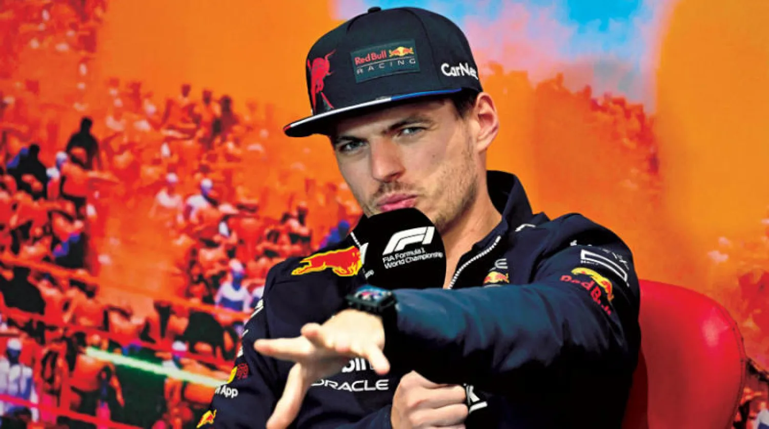 فيرستابن يتحدث للصحافيين على هامش السباق النمساوي (أ.ف.ب)