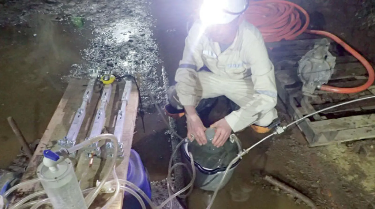 صورة نشرها الباحث أوليفر وار أثناء جمعه عينات مياه من «موآب خوتسونغ»