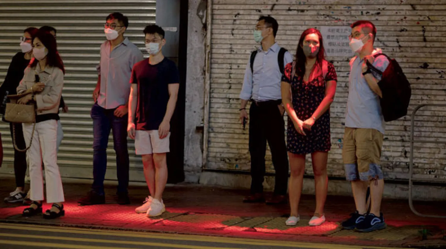 بيث الجهز الجديد ضوءا أحمر من أعلى على المارة لتنبيههم على ضرورة التوقف (إ.ب.أ)