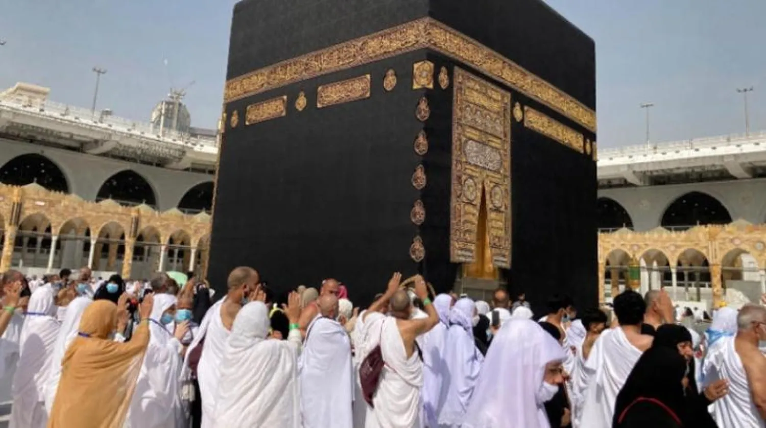 Suudi Arabistan, hacılara daha iyi hizmet verebilmek için şirketlerin kontrolünü sıkılaştırıyor