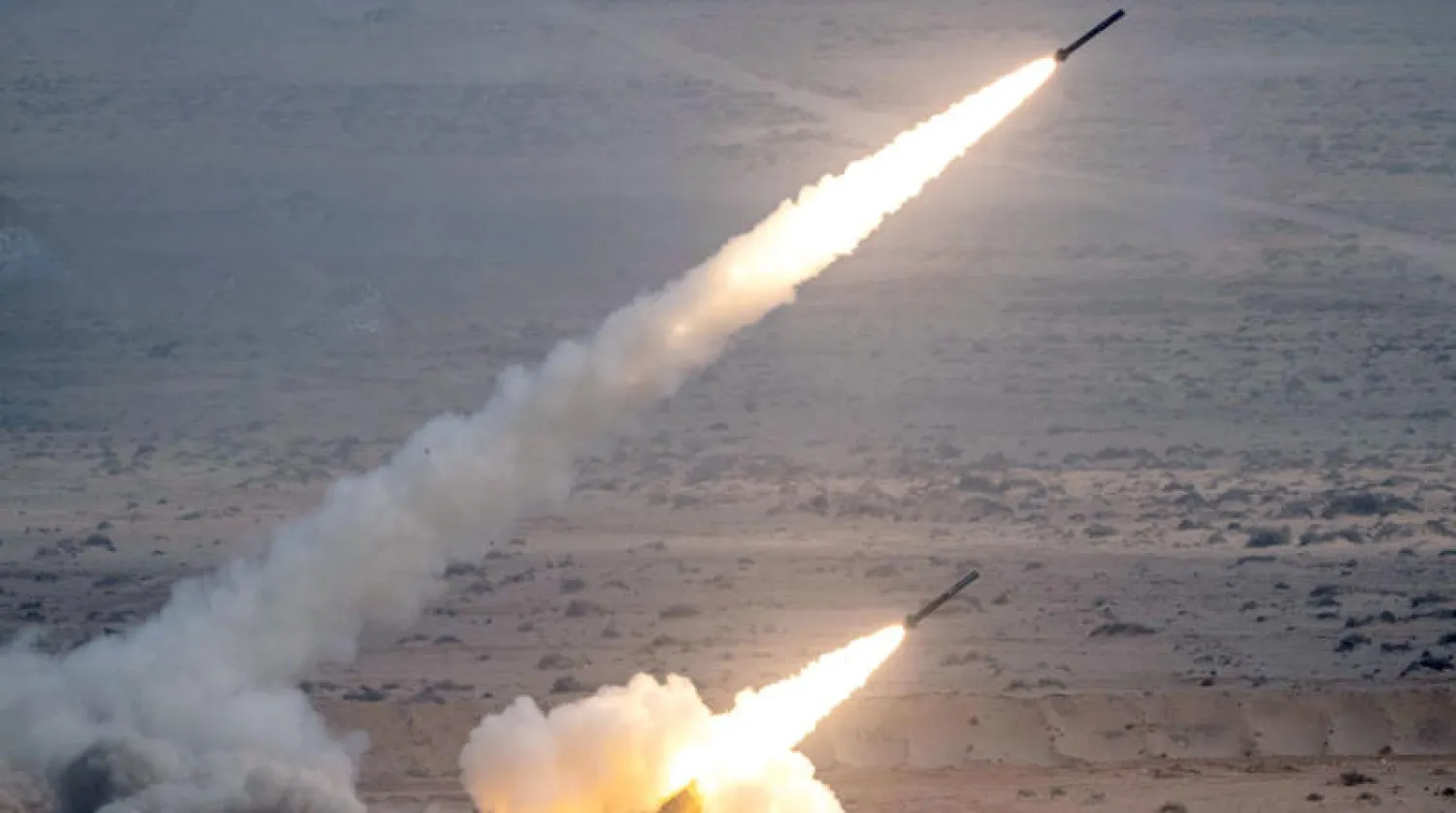 تشمل حزمة المساعدات  4 أنظمة صواريخ  «هيمارس» تضاف إلى الأنظمة الـ 8 التي حصلت عليها أوكرانيا سابقاً (إ.ب.أ)