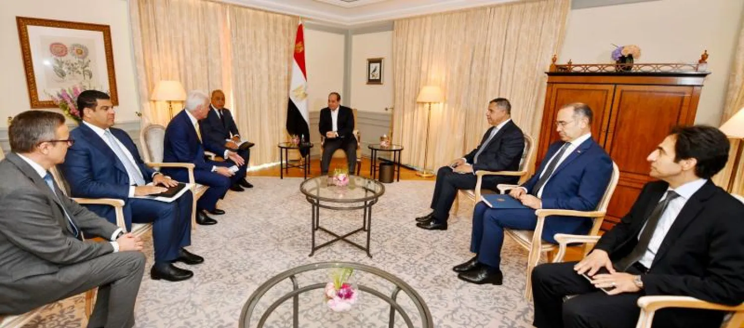 السيسي خلال لقائه ورئيس شركة «لورسن» الألمانية (رئاسة الجمهورية)