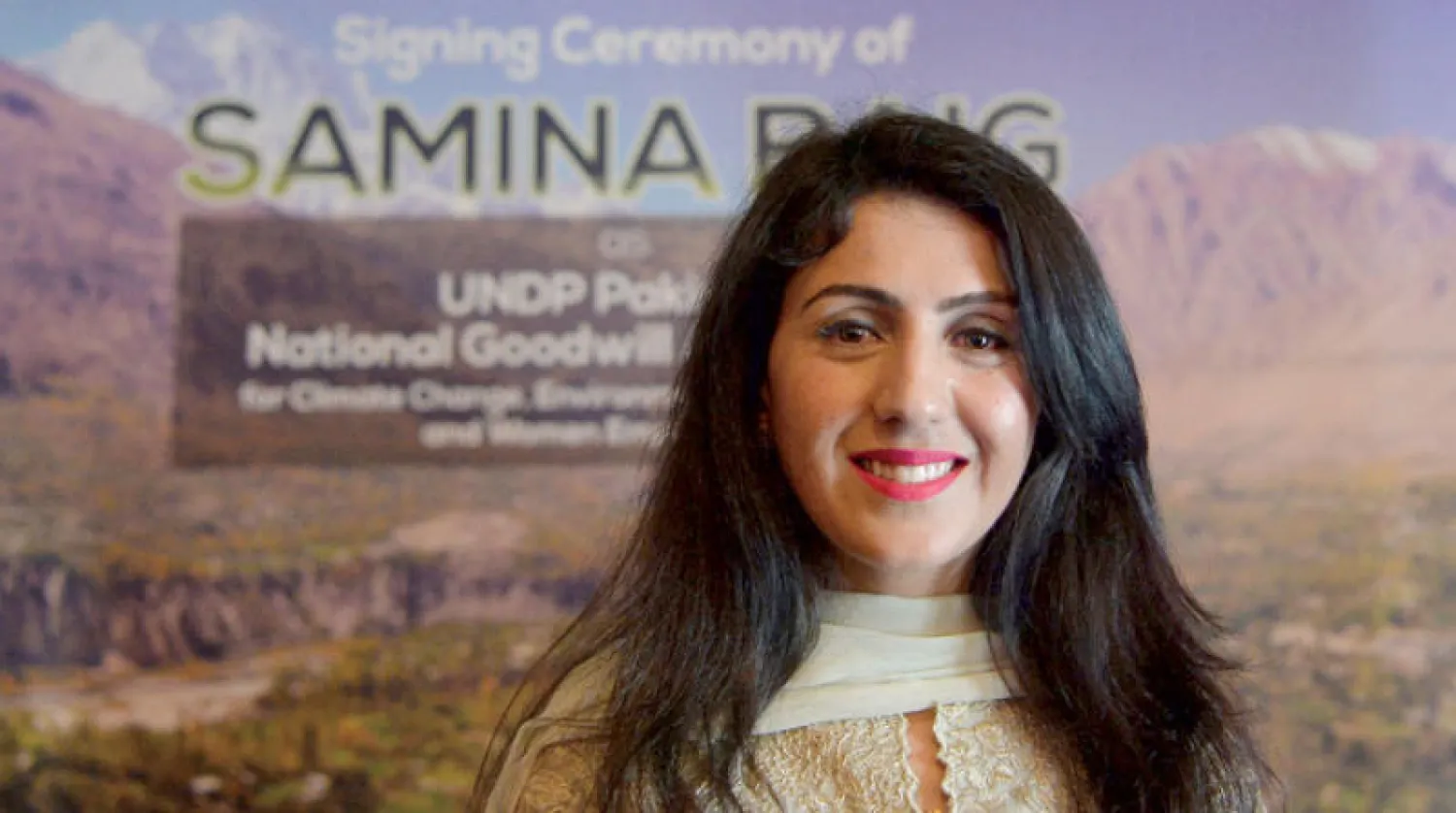 ثمينة بيغ في صورة ترجع لعام 2018 بعد اختيارها سفيرة النوايا الحسنة لبرنامج التنمية التابع للأمم المتحدة (أ.ف.ب)