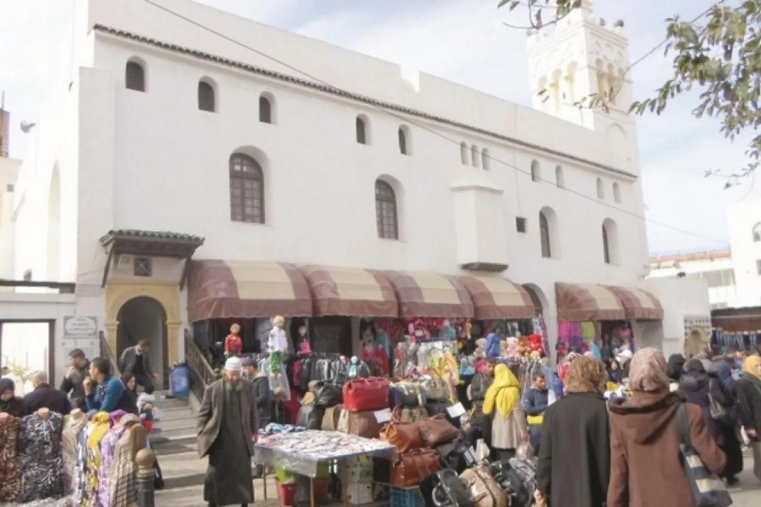Cezayir'deki Ali Bitchin Camii (Wikipedia)
