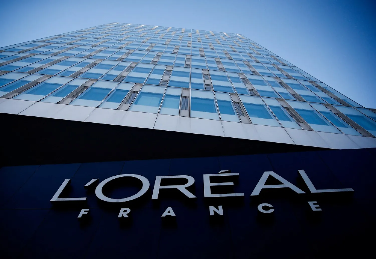 The logo of French cosmetics group L'Oreal in the western Paris suburb of Levallois-Perret, France, February 7, 2020. (Reuters)