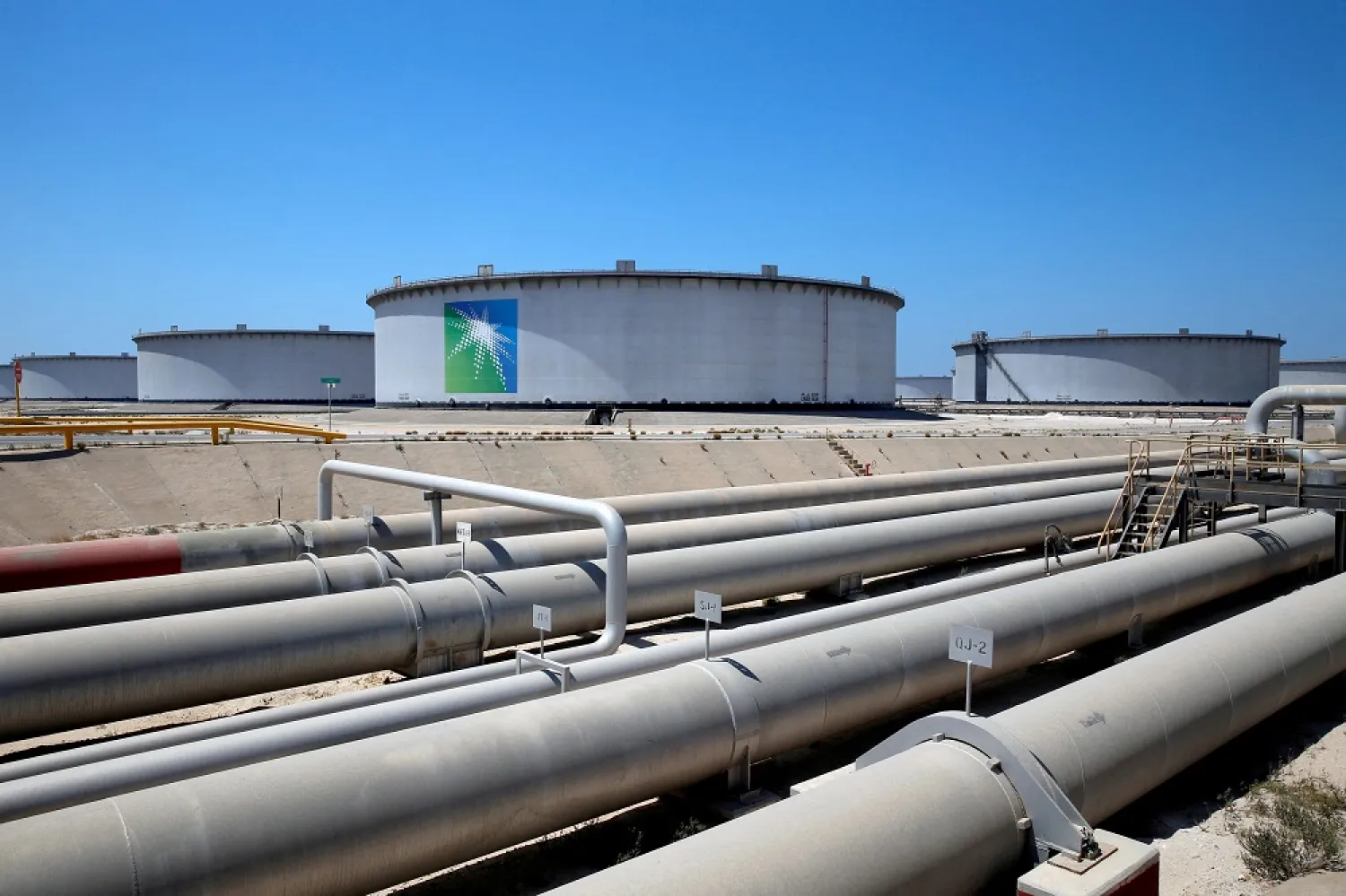 General view of Aramco tanks and oil pipe at Saudi Aramco's Ras Tanura oil refinery and oil terminal in Saudi Arabia May 21, 2018. (Reuters)