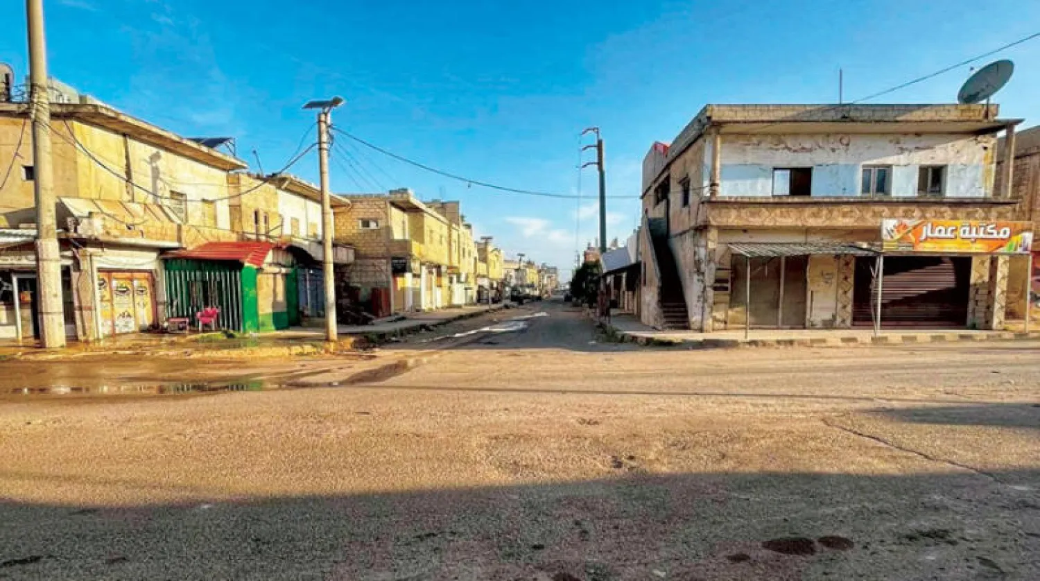 طفس بريف درعا الغربي تخيم عليها حرارة الصيف والتهديدات الأمنية (الشرق الأوسط)