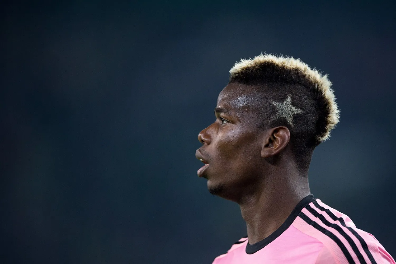 03 November 2015, North Rhine-Westphalia, Moenchengladbach: Then Juventus's Paul Pogba reacts during the UEFA Champions League Group D soccer match between Borussia Moenchengladbach and Juventus. (dpa)