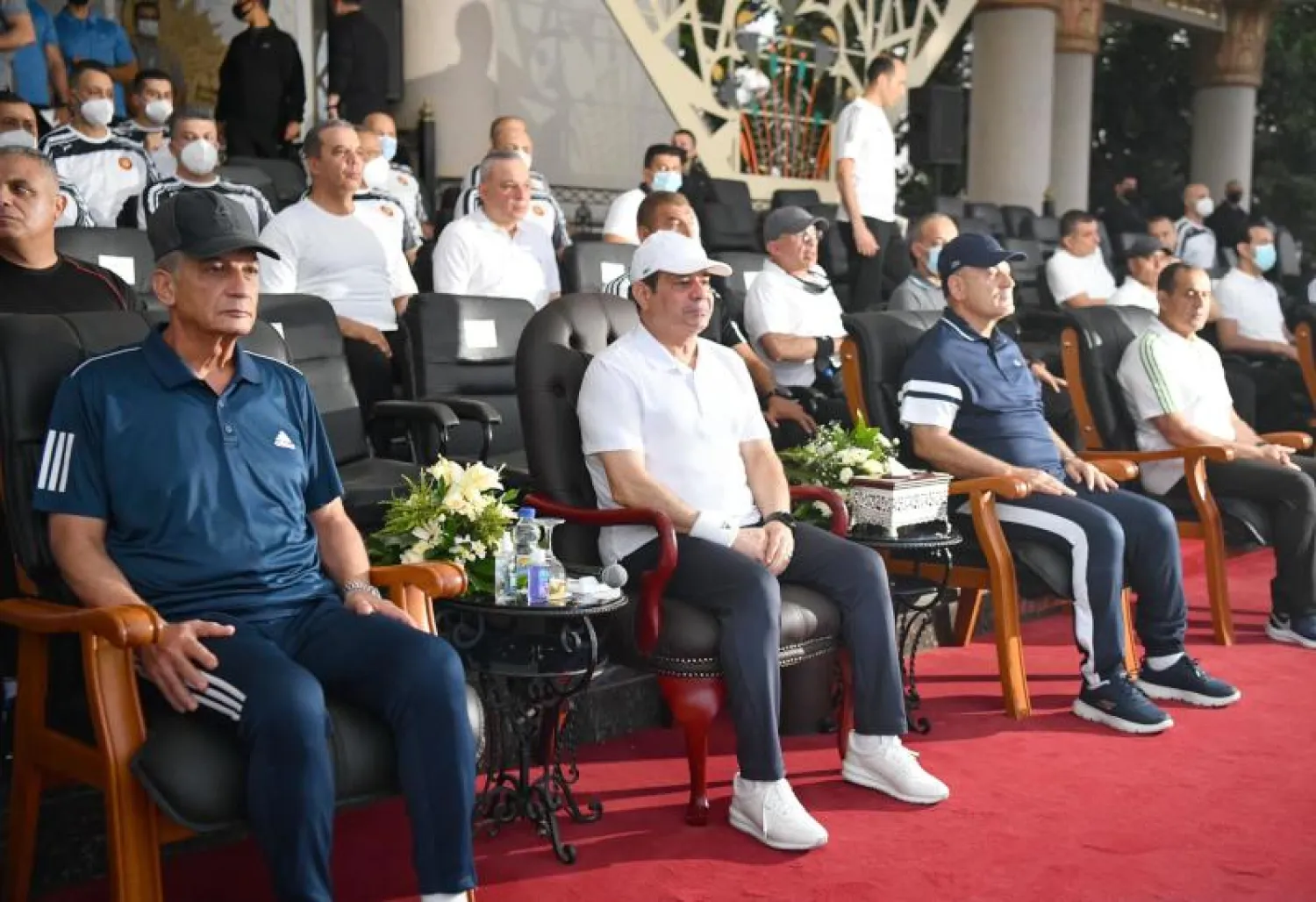 الرئيس السيسي خلال لقائه اليوم وطلبة الكلية الحربية (الرئاسة المصرية)