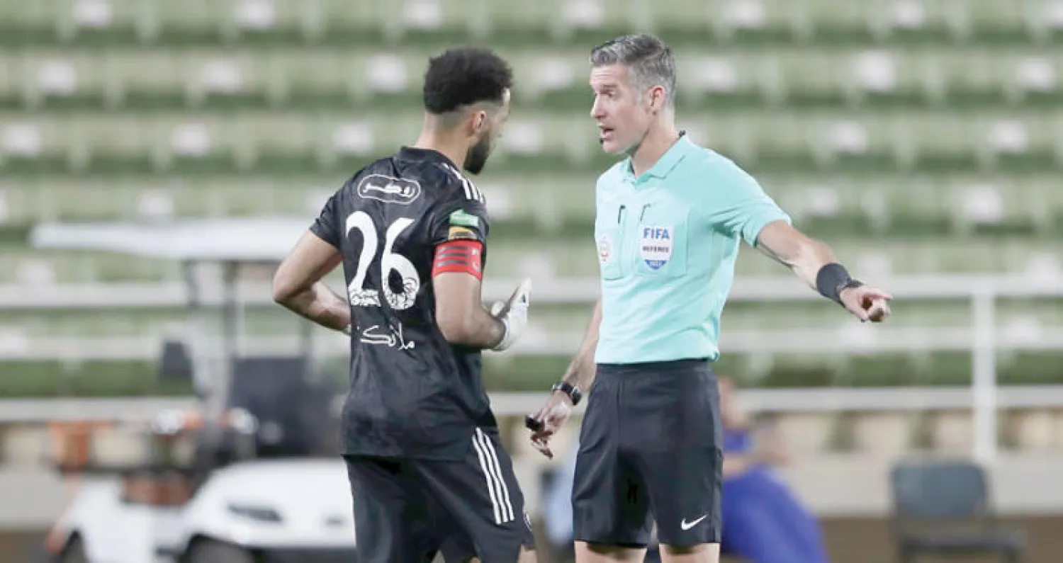 آلية طلبات الاستعانة بالحكام الأجانب على طاولة اللجنة اليوم (تصوير: عبد العزيز النومان)