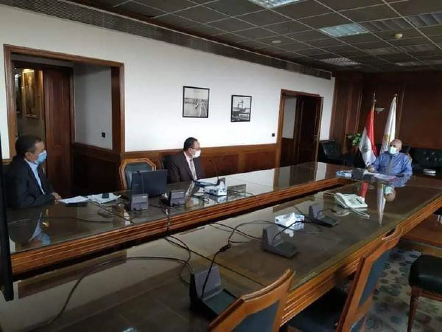 عبد العاطي يستعرض موقف مشروع قناطر ديروط الجديدة (الري المصرية)