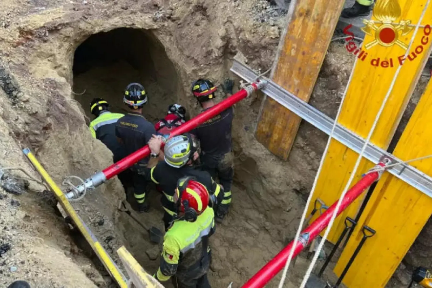 موقع الدخول للنفق (وسائل إعلام إيطالية)