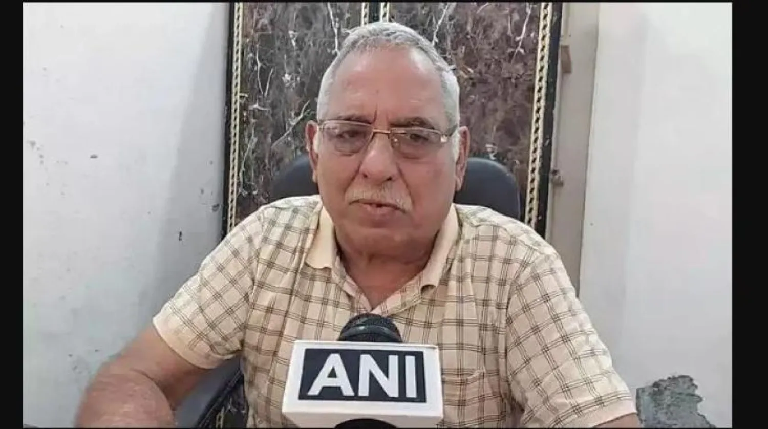 Hint avukat Tungnath Chaturvedi (Hint medyası)