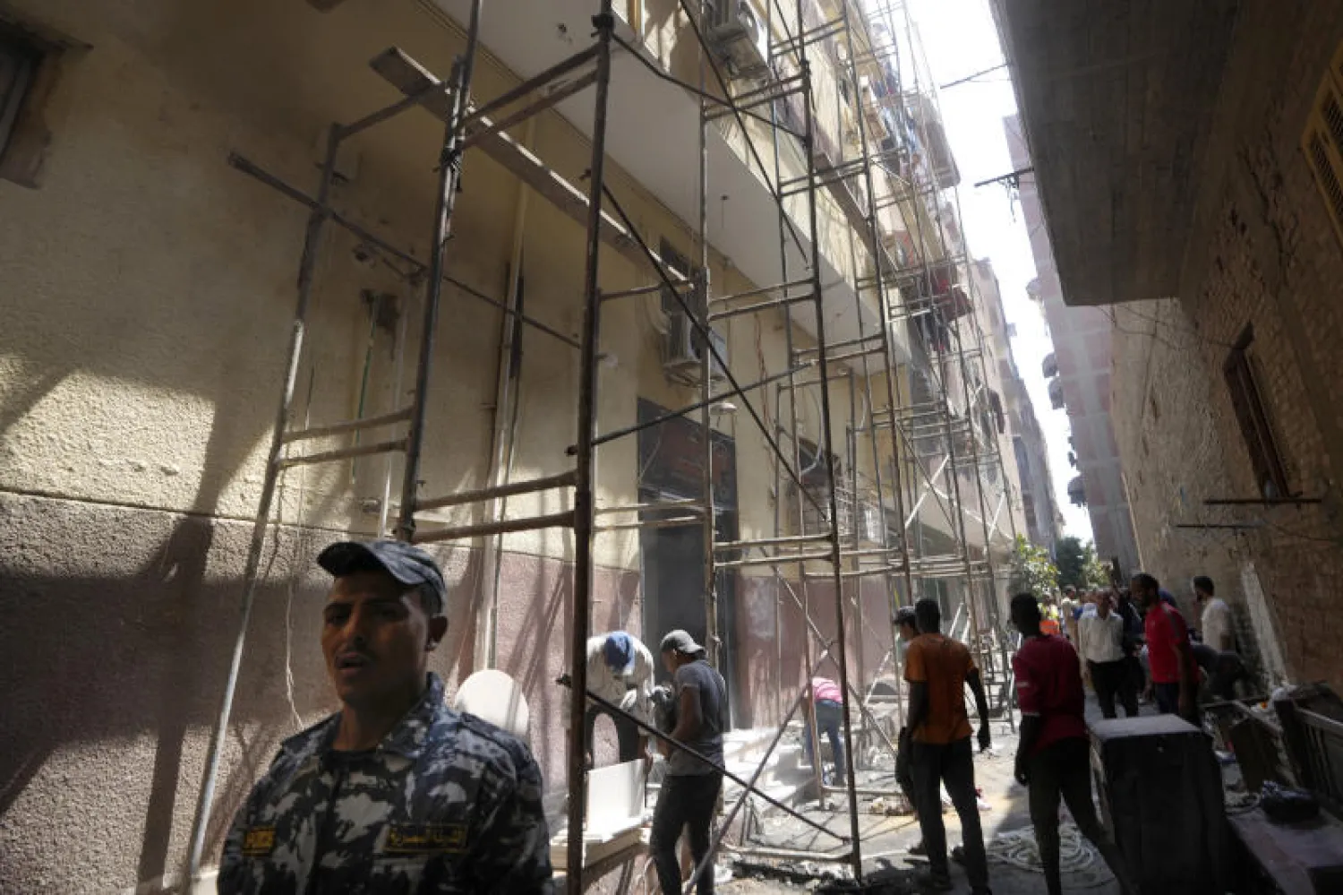 كنيسة أبو سيفين في محافظة الجيزة بمصر (أ.ب)