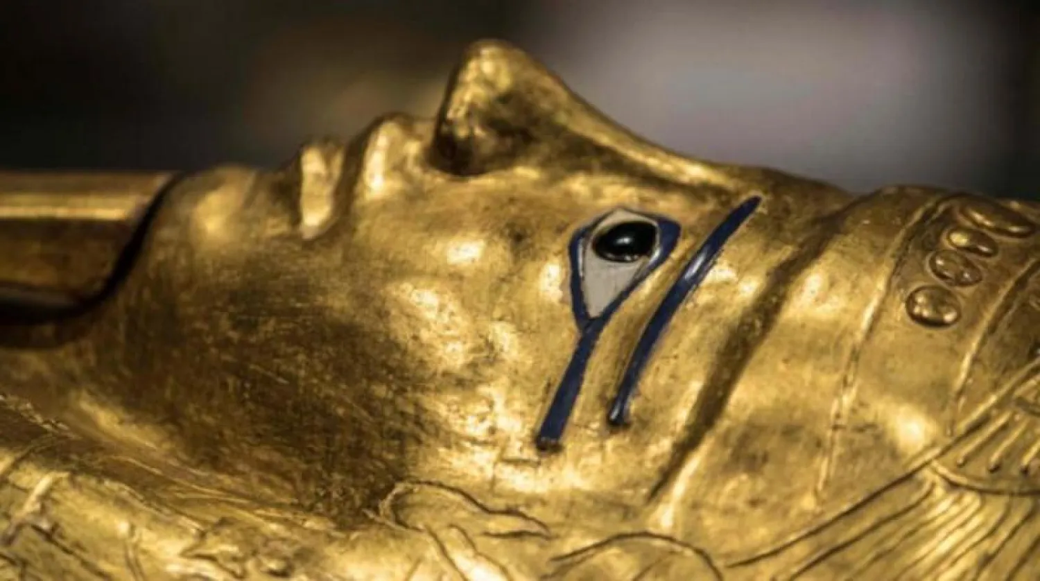 تابوت نجم عنخ بعد عودته من أميركا واستقراره في متحف الحضارة (أ.ف.ب)