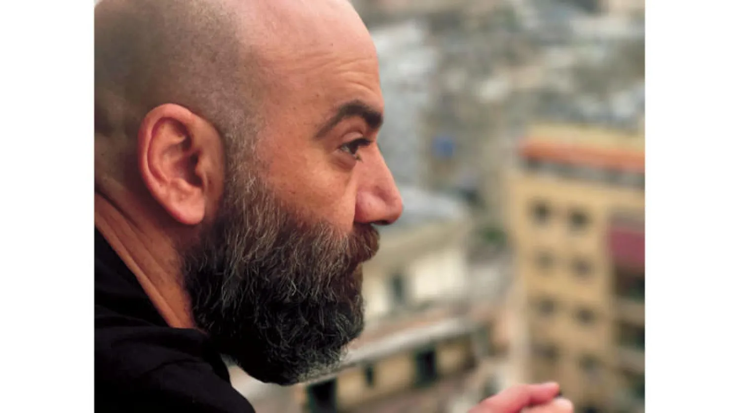 تستغرق عملية تأليف المسلسل مع شحادات نحو 10 أشهر