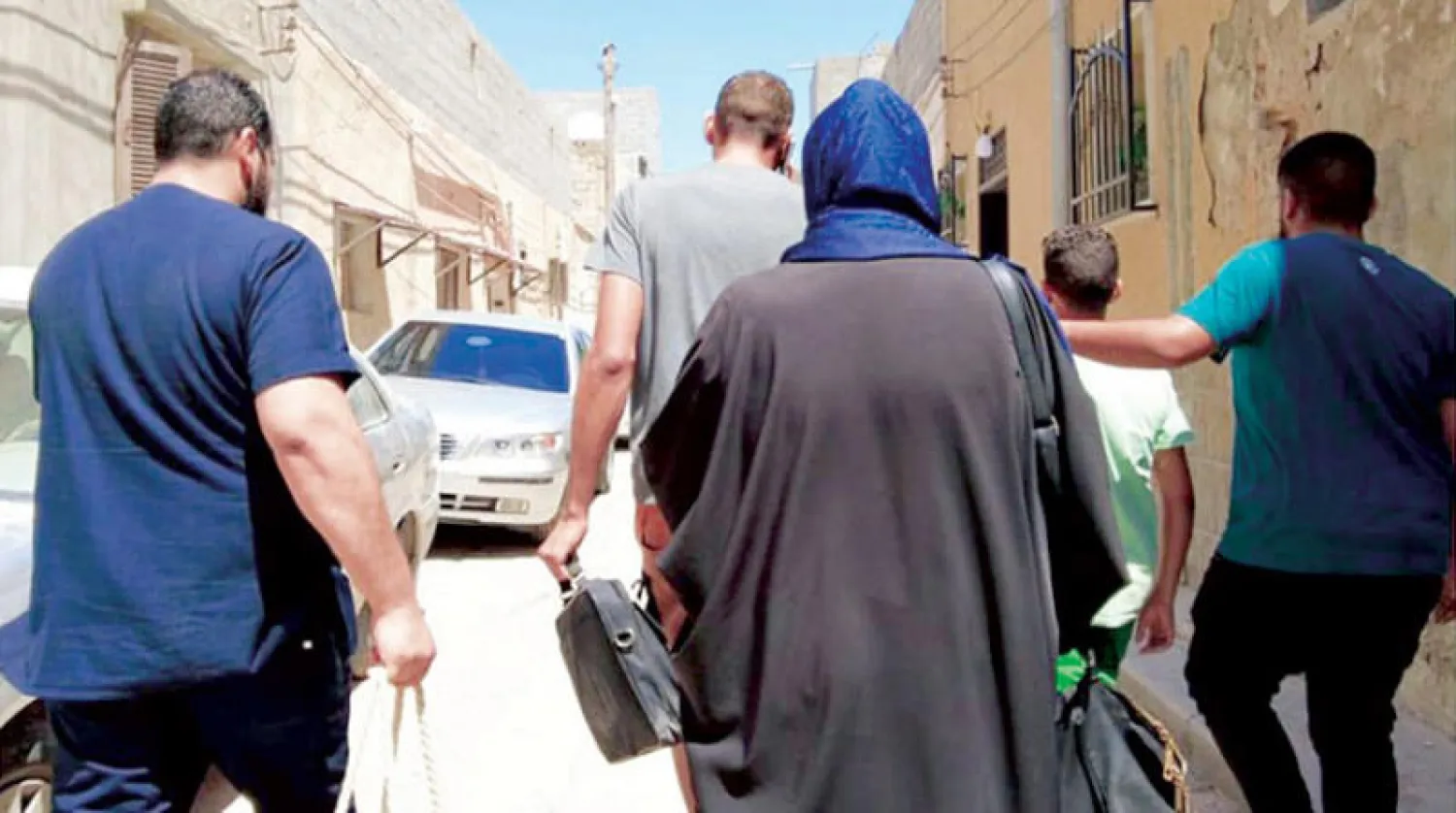 إجلاء عائلة ليبية بمنطقة باب غشير وسط طرابلس (مركز طب الطوارئ والدعم)