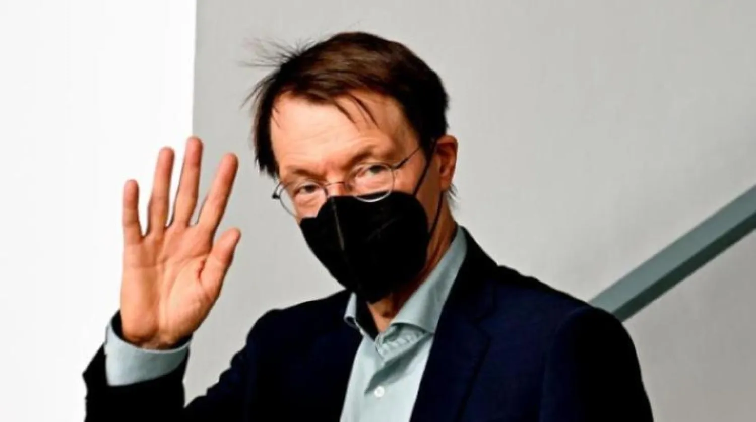 Almanya Sağlık Bakanı Karl Lauterbach (EPA)