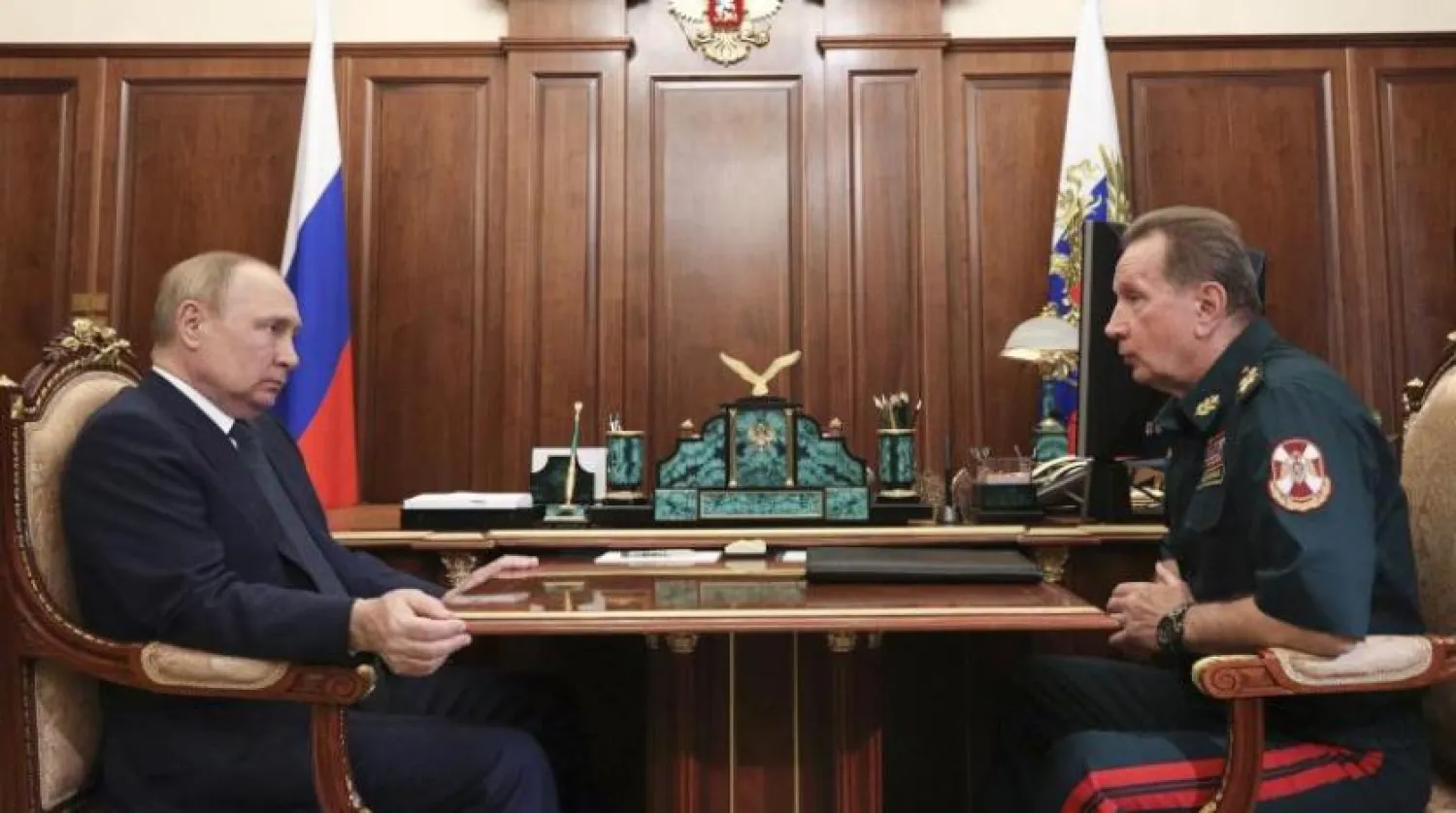 Rusya Ulusal Muhafızları'nın Komutanı Viktor Zolotov, Rusya Devlet Başkanı Vladimir Putin ile görüştü. (AP)