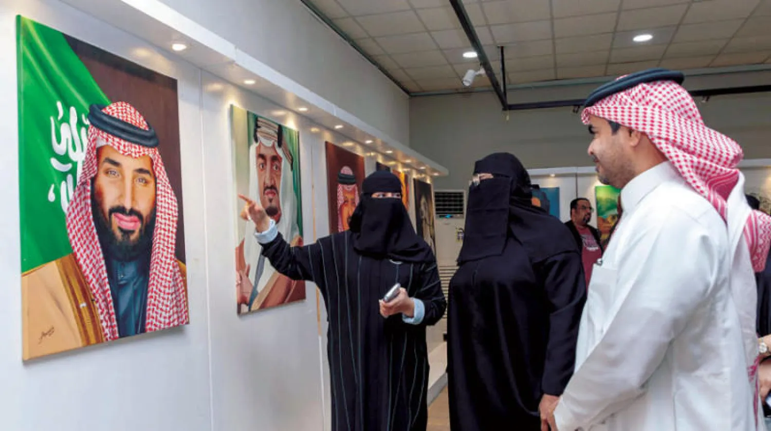 معرض الفنانة التشكيلية كوثر الحسيني