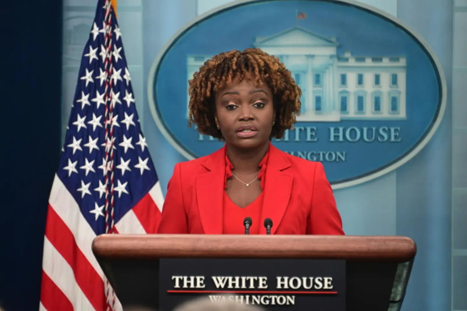 المتحدثة باسم البيت الأبيض كارين جان-بيير (إ.ب.أ)