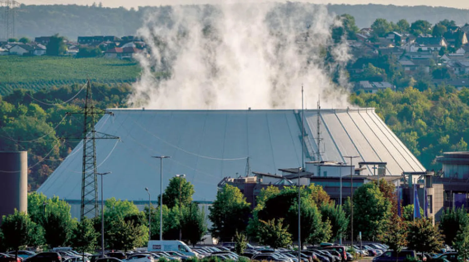 فواتير الكهرباء والغاز المرتفعة أصبحت باهظة الثمن بالنسبة للأوروبيين الذين يتقاضون أجوراً منخفضة (أ.ب)