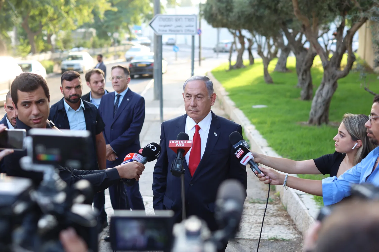 نتنياهو يتحدث إلى الإعلاميين في 28 أغسطس (إ.ب.أ)