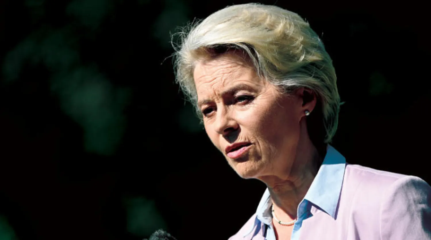 تلقت رئيسة المفوضية الأوروبية أورسولا فون در لاين صفعة سياسية قاسية أمس عندما رفضت بعض الدول الأعضاء قراراً لفرض سقف على كميات الغاز الروسي وأسعار استيراده إلى البلدان الأوروبية (إ.ب.أ)