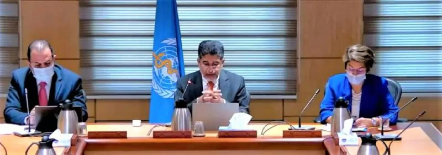 المدير الإقليمي لمنظمة الصحة العالمية أحمد المنظري خلال المؤتمر الصحافي (منظمة الصحة العالمية)