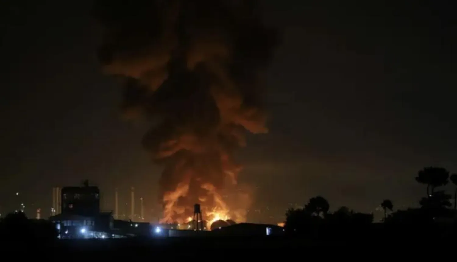 من حريق سابق في منشأة حكومية بطهران (أرشيفية)