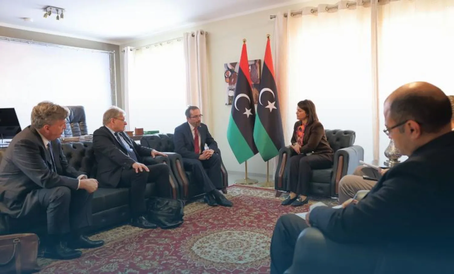 المنقوش تبحث في لقاء سابق مع وفد أميركي إجراءات إعادة فتح سفارة الولايات المتحدة بطرابلس (وزارة الخارجية)