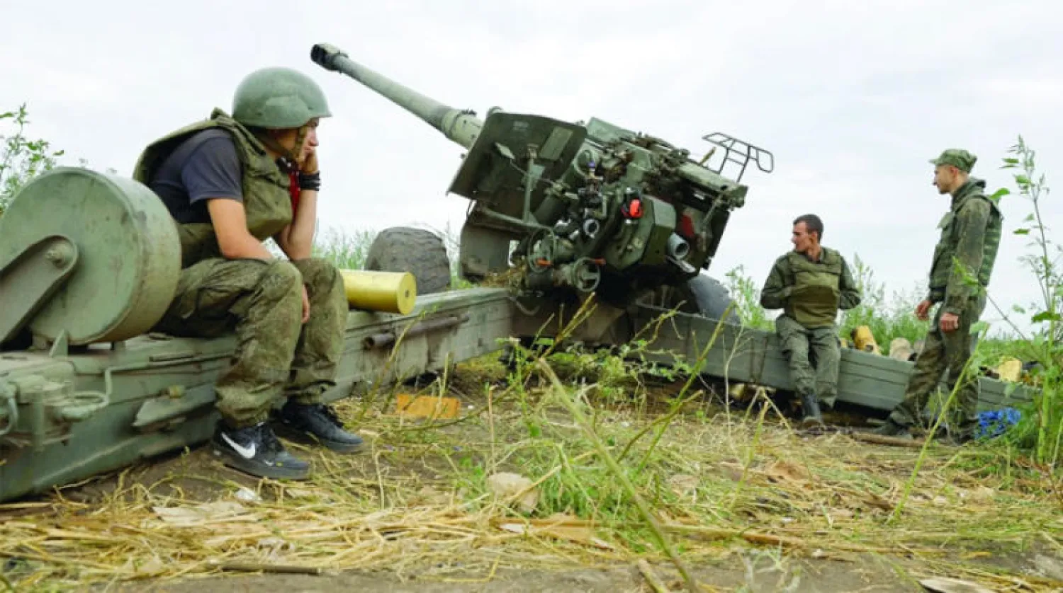 بدأت روسيا بتعزيز خط دفاعها على طول حدود منطقة لوغانسك التي يعد «تحريرها» أحد أهم الأهداف المعلنة للحرب (رويترز)