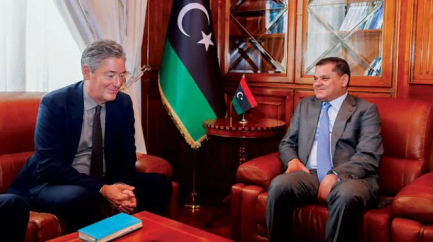 Almanya’nın Trablus Büyükelçisi Michael Unmacht, Dibeybe ile görüşmesi sırasında (Alman büyükelçisinin Twitter hesabı)