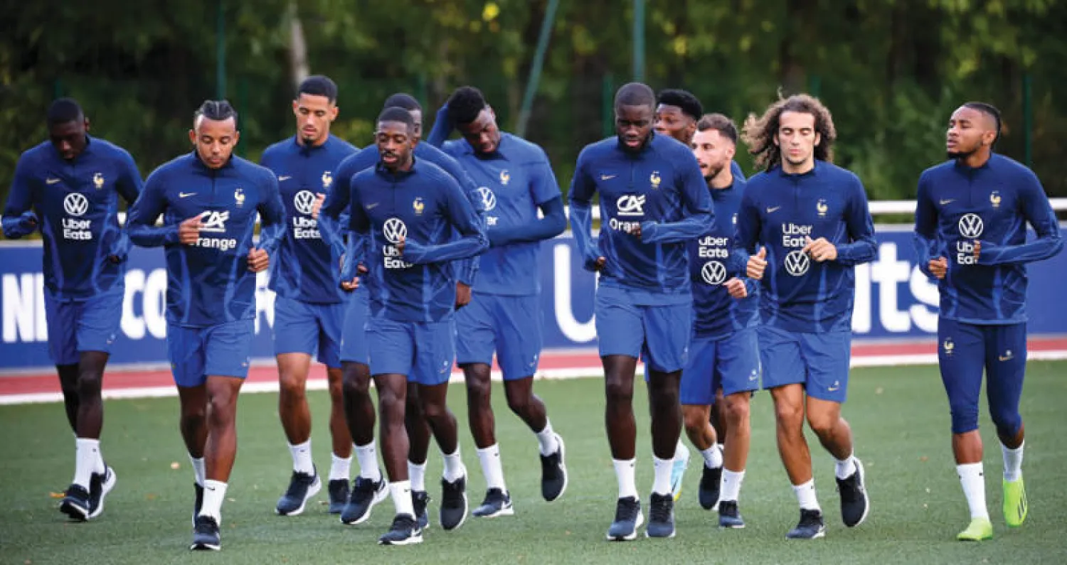لاعبو منتخب فرنسا من دون كثير من الركائز الأساسية في التدريبات لمواجهتي النمسا والدنمارك (أ.ف.ب)