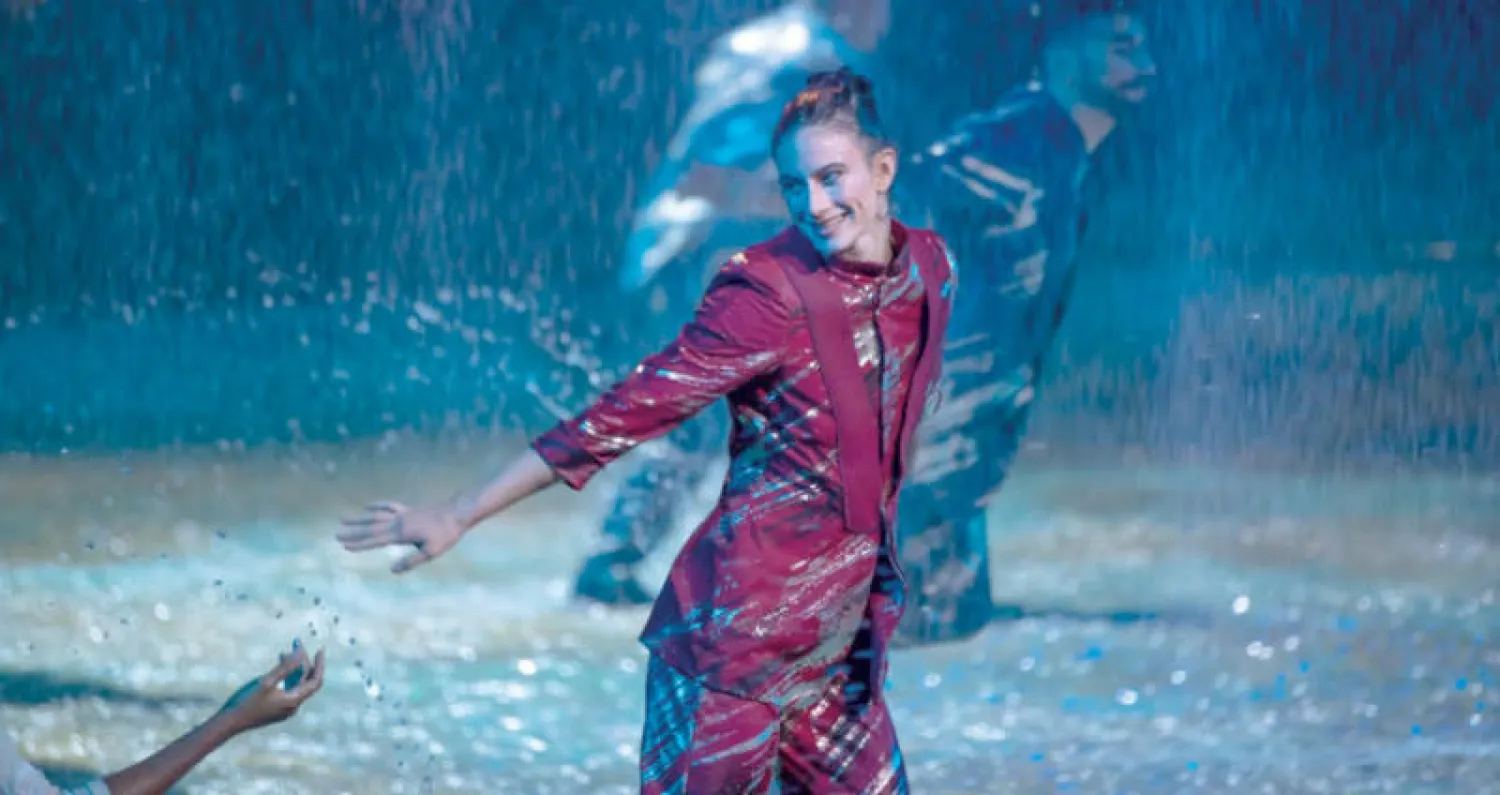 ترمز فتاة الشجر للحياة والوفرة في عالم الجفاف