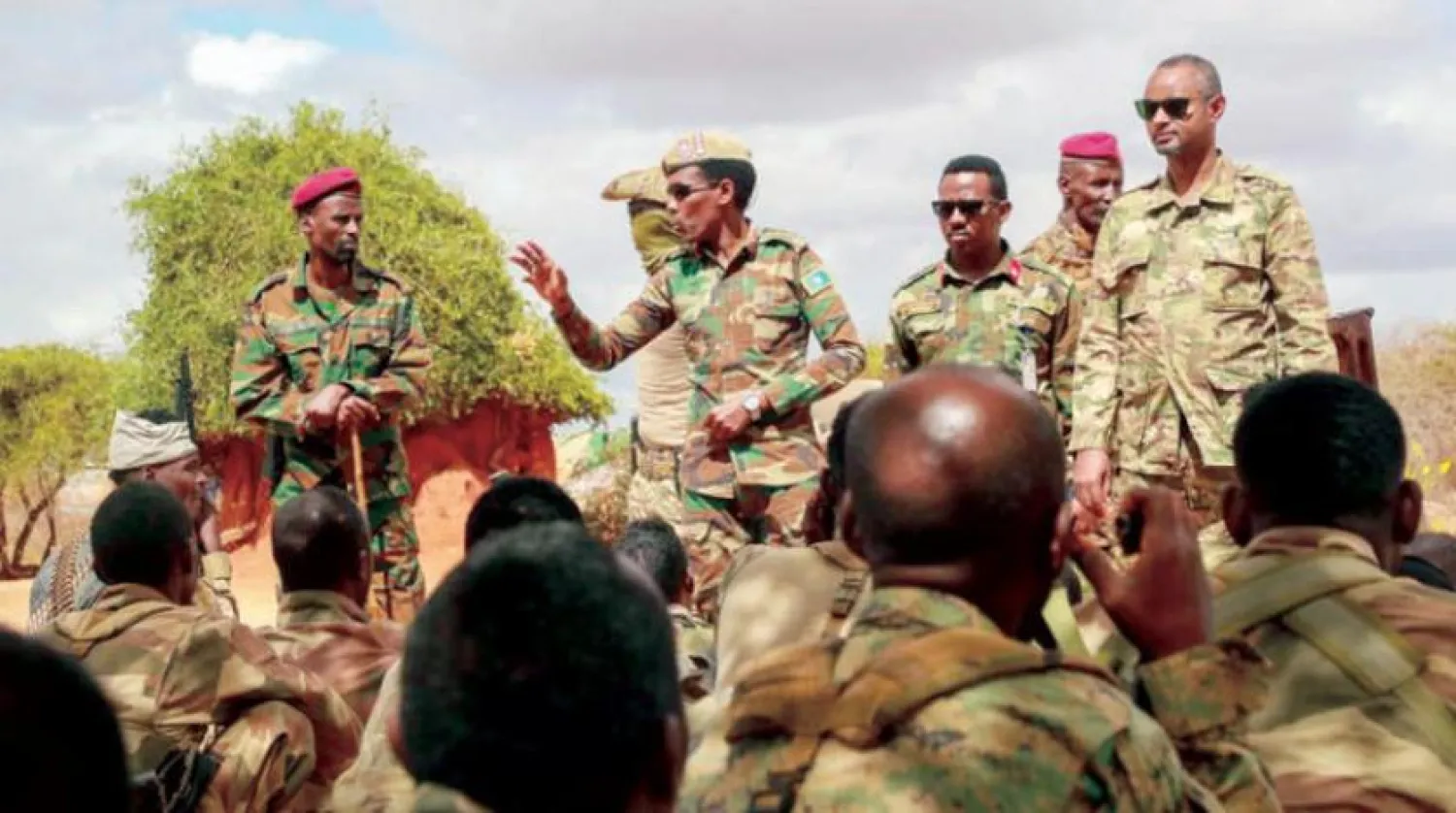 Savunma Bakanı askeri üsse yaptığı ziyarette (SONNA)
