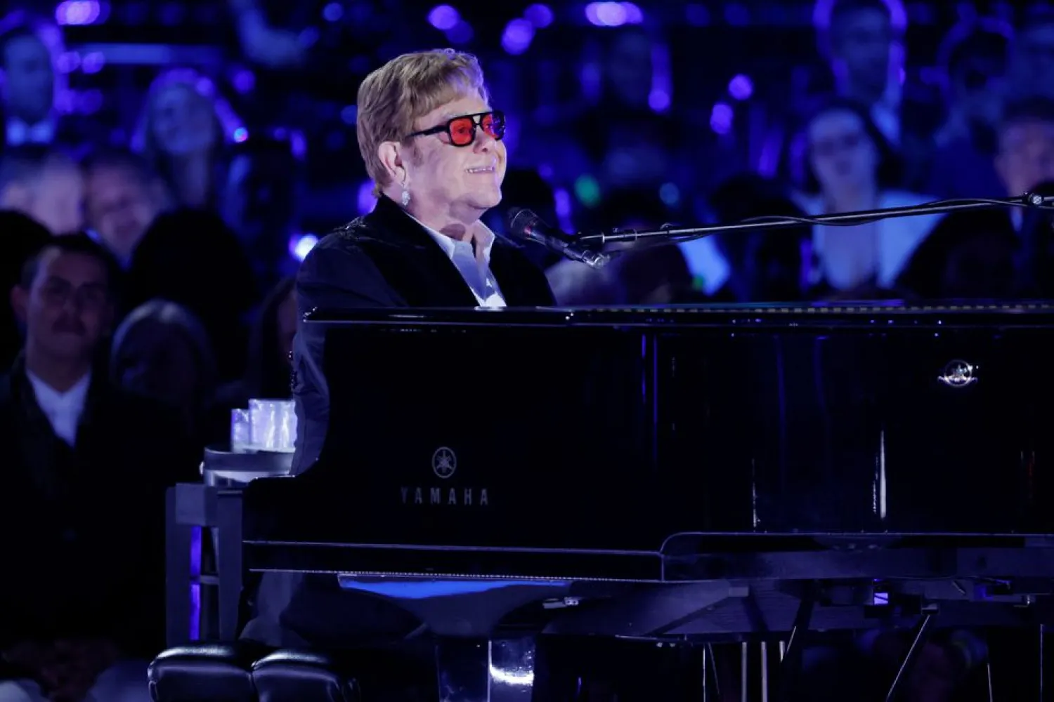 British rocker Elton John performs at the White House in Washington, U.S., September 23, 2022. REUTERS/Evelyn Hockstein
