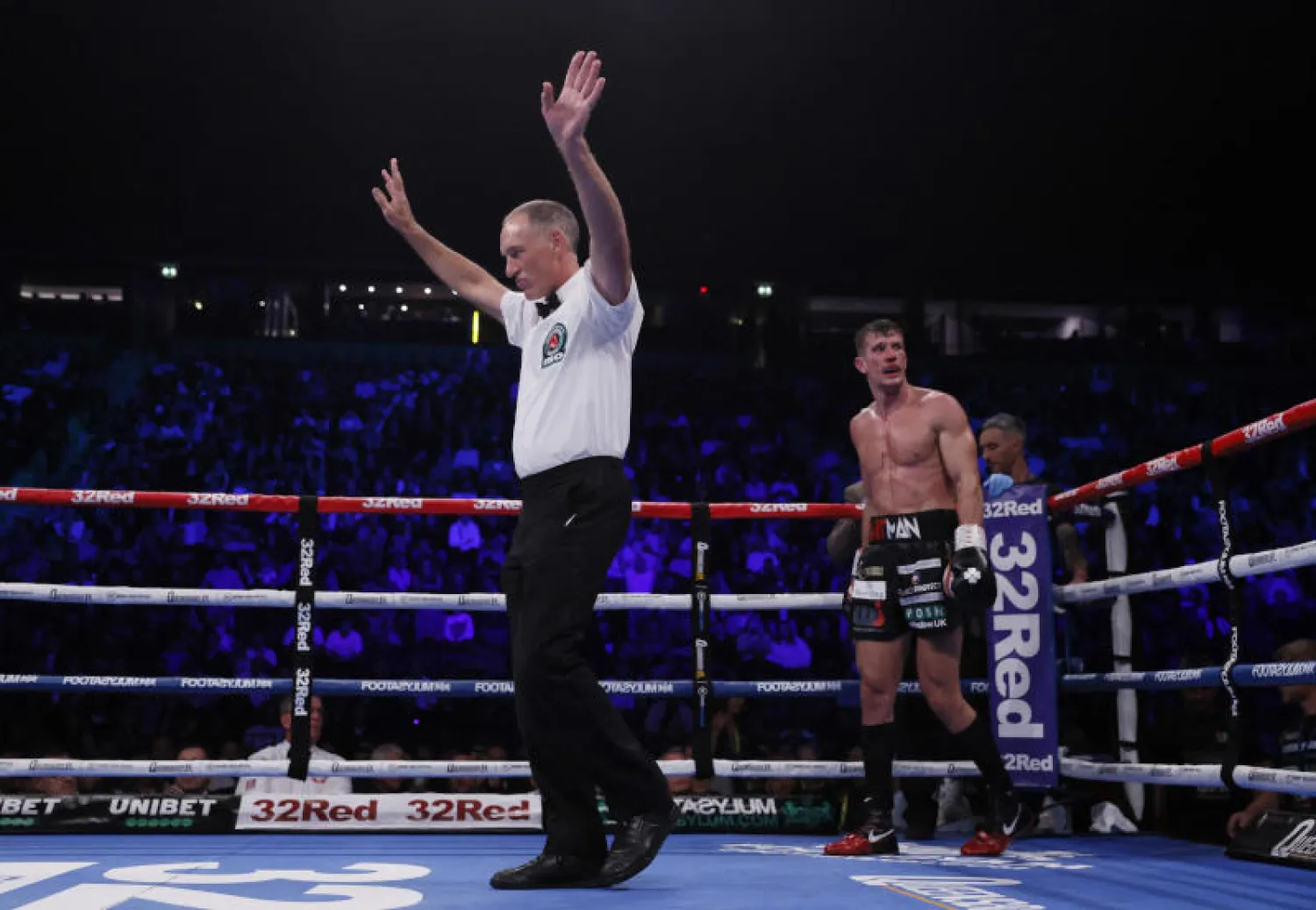 الملاكمة باتت خارج الرياضات المعتمدة في الأولمبياد بما يشكل صدمة لعشاقها وممارسيها (رويترز)