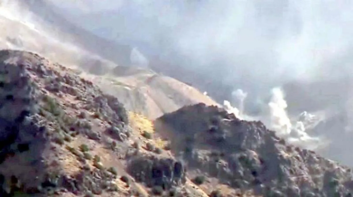 صورة سابقة لقصف إيراني على جبال منطقة بربزين في شرق إقليم كردستان العراق (أرشيفية)