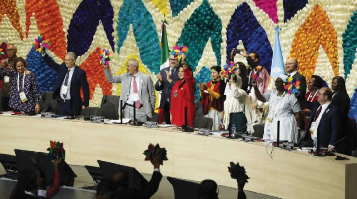 UNESCO tarafından Meksika'nın başkentinde düzenlenen konferansın sonunda 160 ülkenin kültür bakanları ve delegeleri (EPA)