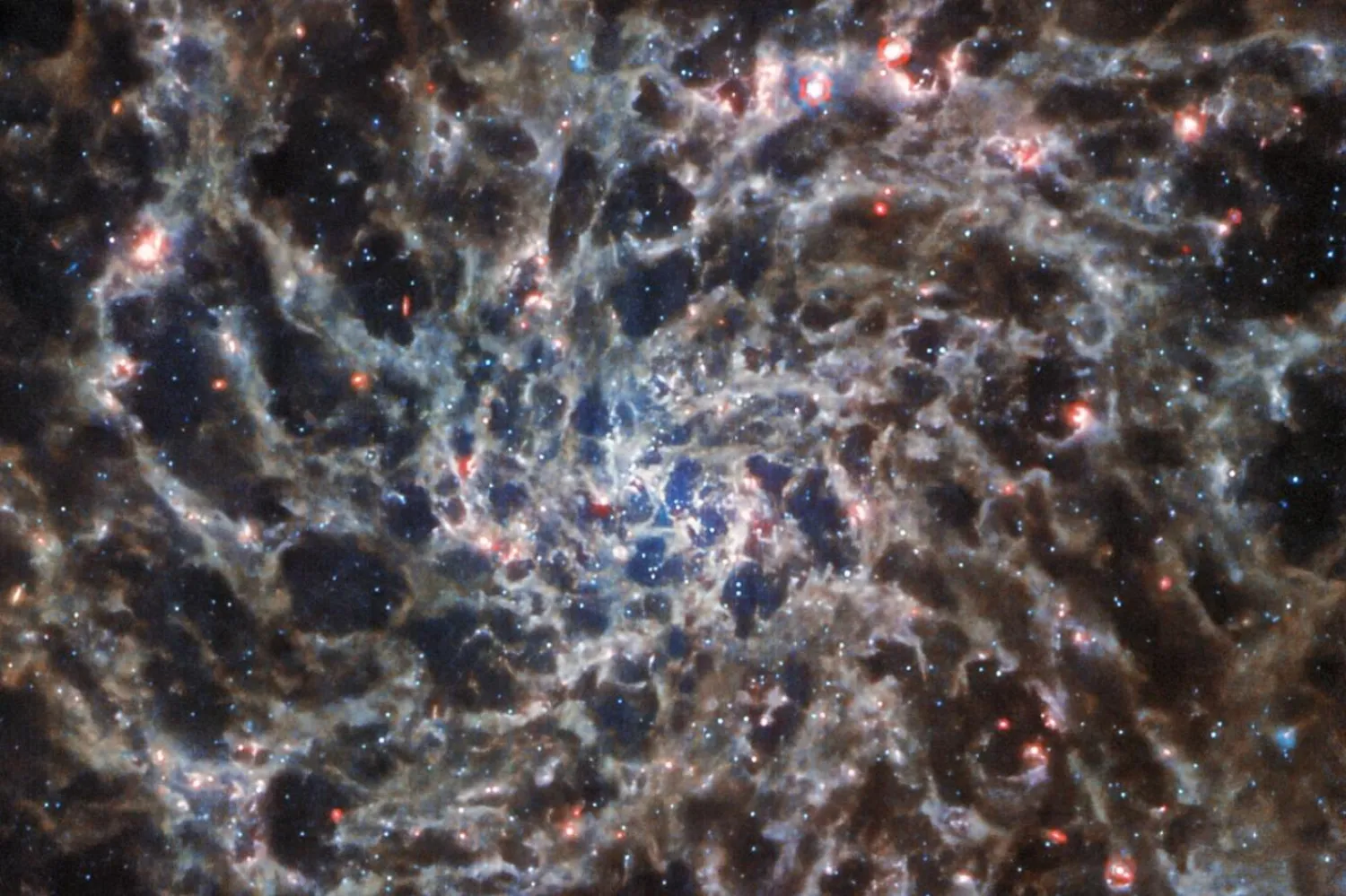 Araştırmacılar sarmal galaksilerin evrenin temel nesneleri olduğunu ve bütün galaksilerin yüzde 70'ini oluşturduğunu söylüyor (ESA)

