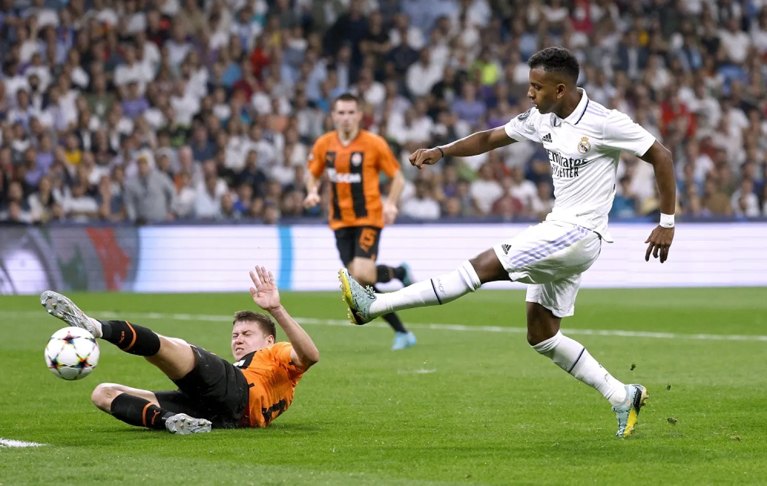 Football - Champions League - Group F - Real Madrid v Shakhtar Donetsk - Santiago Bernabeu, Madrid, Spain - October 5, 2022 Real Madrid's Rodrygo shoots at goal. (Reuters)

