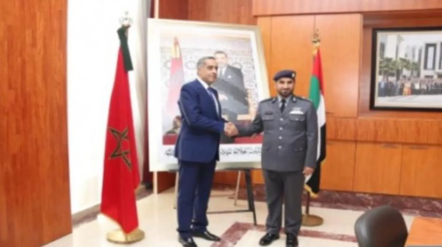 Fas Ulusal Güvenlik Başkanı Abdullatif Hamuşi’i Abu Dabi Polisi Tümgeneral Faris Halif’i kabul etti. (Şarku’l Avsat)