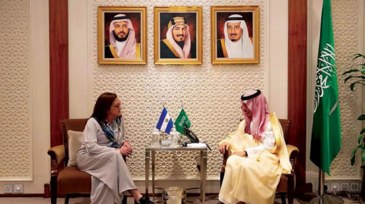 Prince Faisal bin Farhan meets with the Foreign Minister El Salvador. SPA